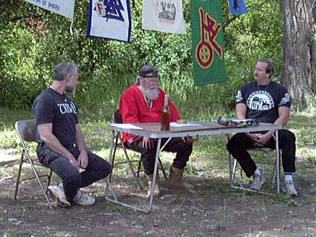 B iaoa2 — Steve McNallen , Valgard Murray and Hnikar Wood at the IAOA conference at Althing 20, Utah , 2000. Photo by Tom Goldman, not copyrighted.