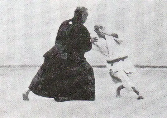 Hiki-otoshi — Jigoro Kano and Yamashita Yoshitsugu performing Koshiki-no-kata "Hiki-otoshi" is one of Koshiki-no-kata , which is a kata in Judo. Left : Kanō Jigorō Right : Yoshits…
